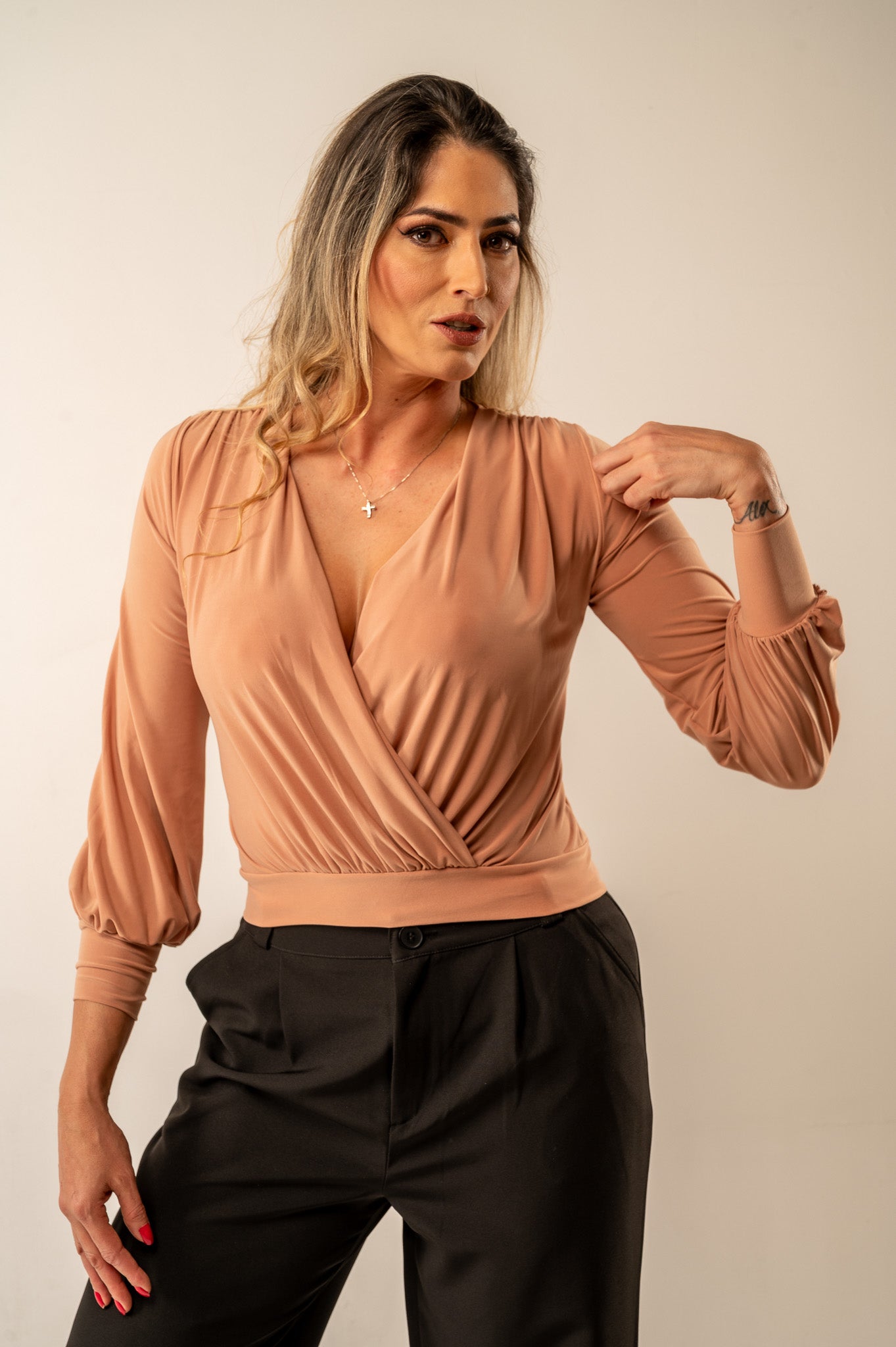 BLUSA CRUZADA MANGA LARGA